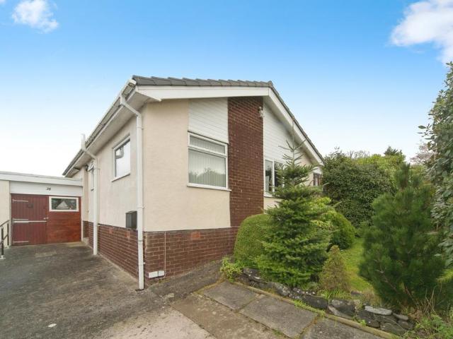 Bungalow for sale in Llechwedd, Wales