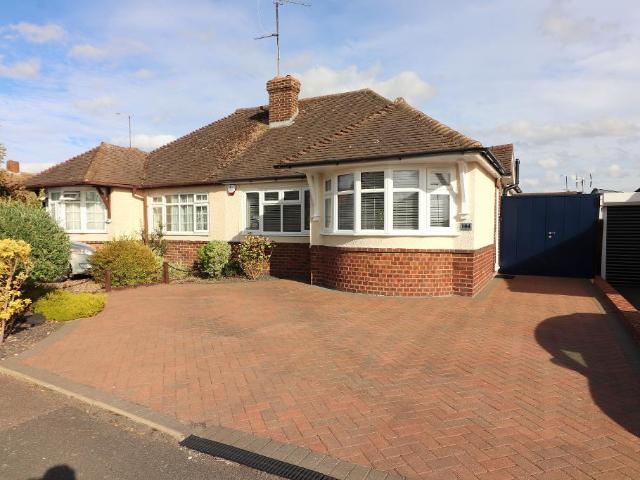 Bungalow for sale in Warden Hill, Luton