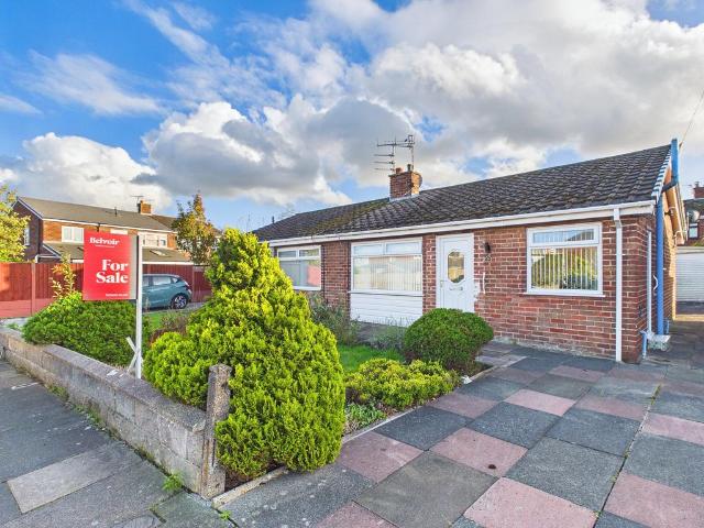 Bungalow for sale in Union Bank, St Helens