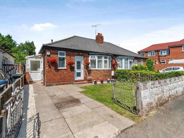 Bungalow for sale in Willenhall, West Midlands