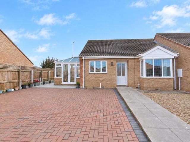 Bungalow for sale in Trusthorpe, East Lindsey