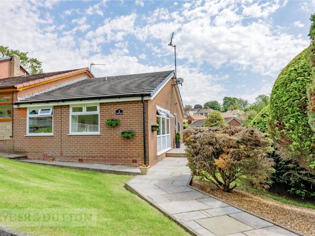 Bungalow for sale in Saddleworth, Pendock