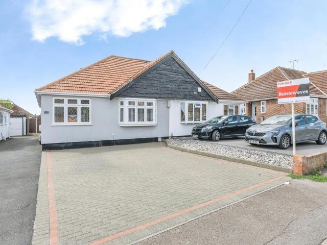Bungalow for sale in Great Burstead, Essex