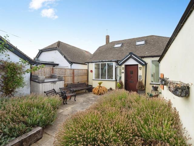 Bungalow for sale in Spring Vale, Hampshire