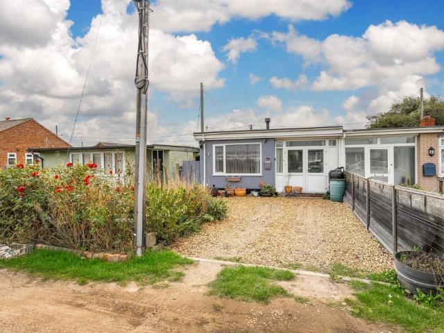 Bungalow for sale in Comers, Norfolk