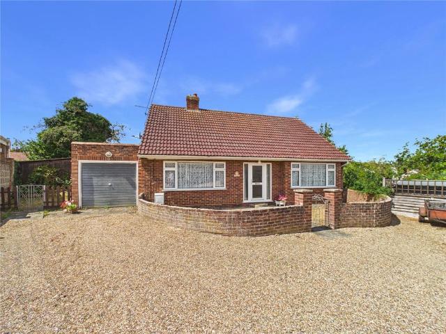 Bungalow for sale in Sudbury, Chelmondiston