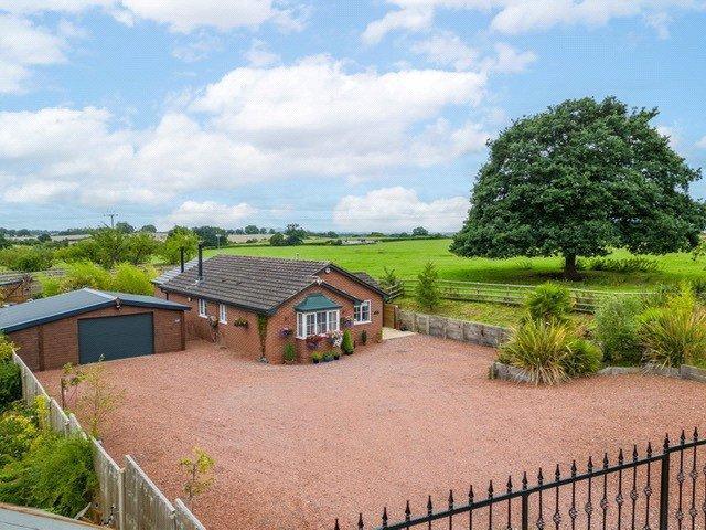 Bungalow for sale in Elmley Lovett, Crookhill