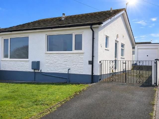 Bungalow for sale in Saundersfoot, Wales