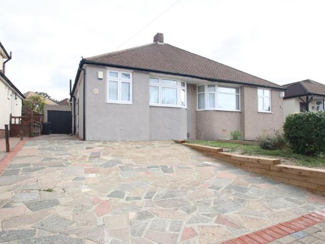 Bungalow for sale in Crofton, Greater London