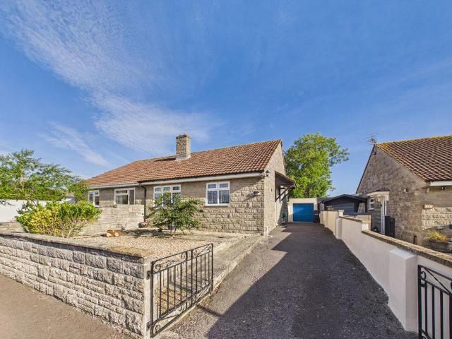 Bungalow for sale in Somerton