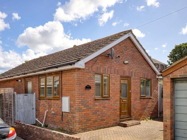 Bungalow for sale in Chilton, Acol