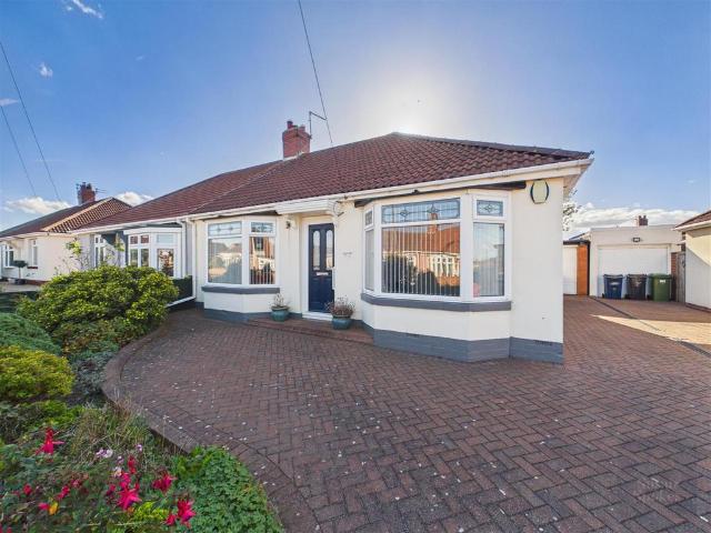 Bungalow for sale in South Shields, South Tyneside