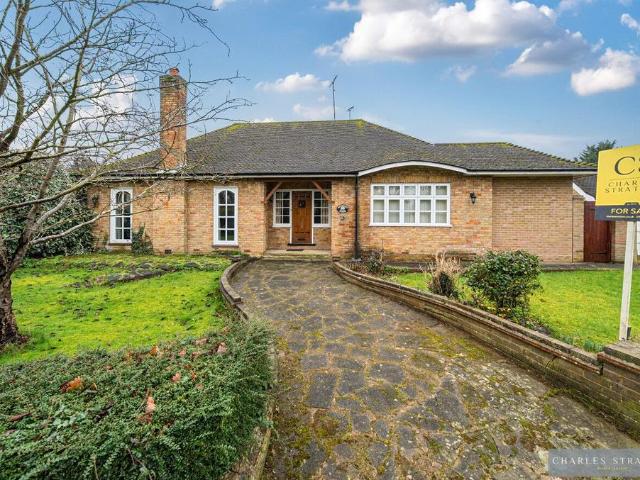 Bungalow for sale in Hutton, Navestock Side