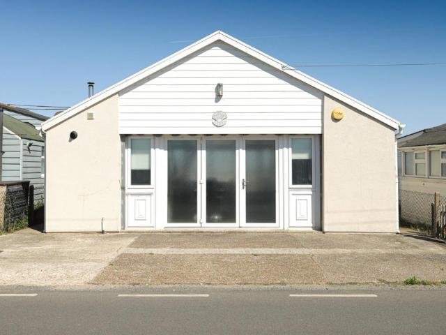 Bungalow for sale in The Bridge, Kent