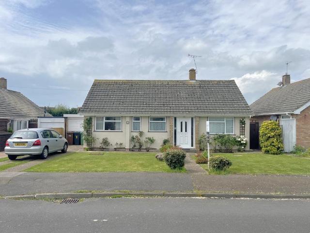 Bungalow for sale in Old Town, Heathlands