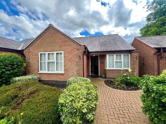 Bungalow for sale in Stanford On Avon, Leicestershire