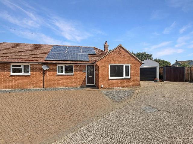 Bungalow for sale in Bocking, Chipping Hill