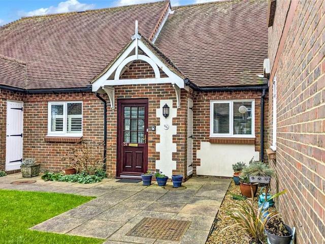 Bungalow for sale in Angmering, Clapham