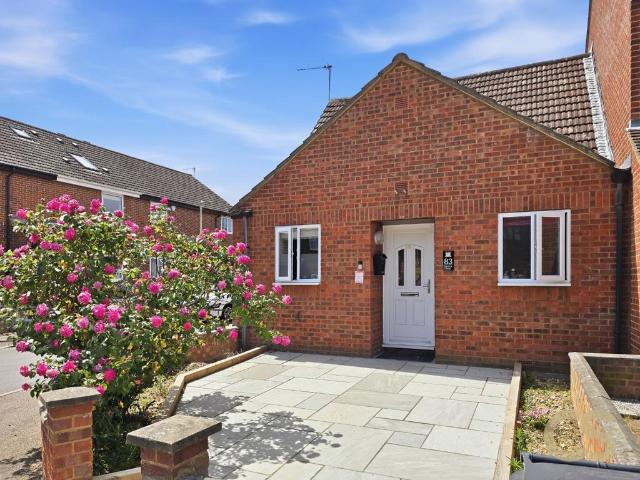 Bungalow for sale in Churchgate, Broxbourne