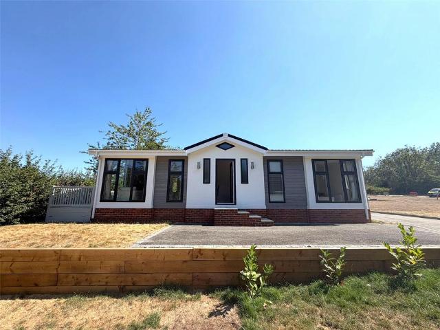 Bungalow for sale in Wrotham, Bourne Vale