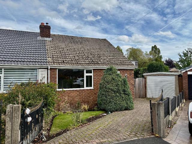 Bungalow for sale in Lee Bank, Greater Manchester