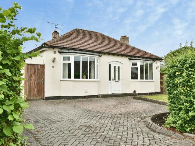 Bungalow for sale in Cheadle Hulme, Greater Manchester