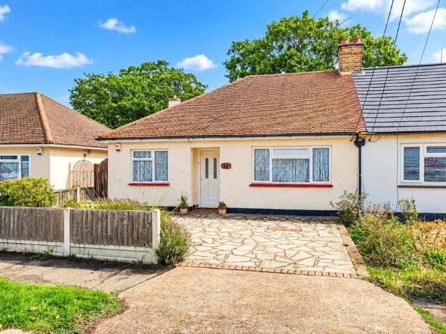 Bungalow for sale in Thundersley, Essex