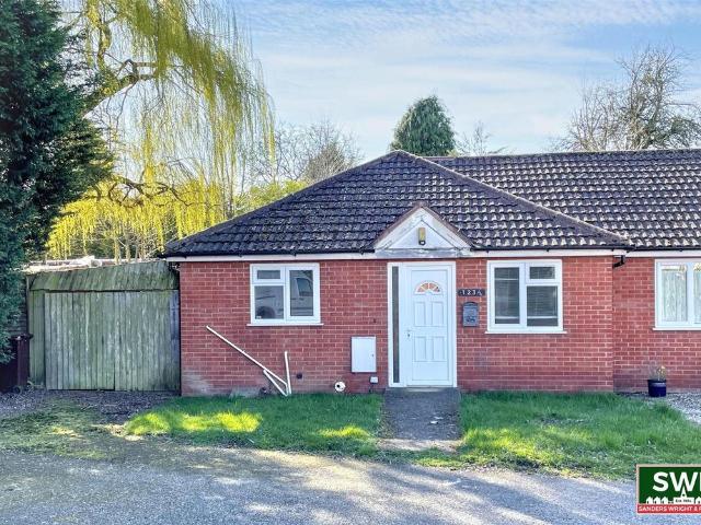 Bungalow for sale in Fallings Park, Park Village