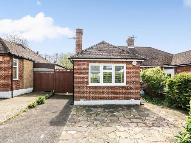 Bungalow for sale in Lane, Greater London