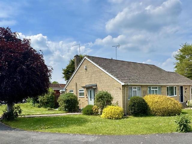 Bungalow for sale in Fossebridge, Gloucestershire