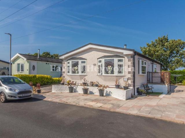 Bungalow for sale in Peel Hill, Lancashire