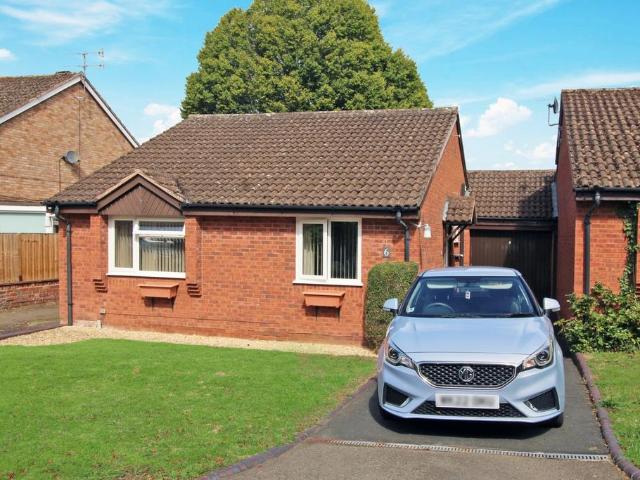 Bungalow for sale in Forthampton, Worcestershire