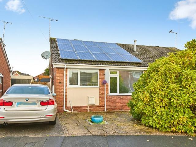 Bungalow for sale in Stretton, East Staffordshire