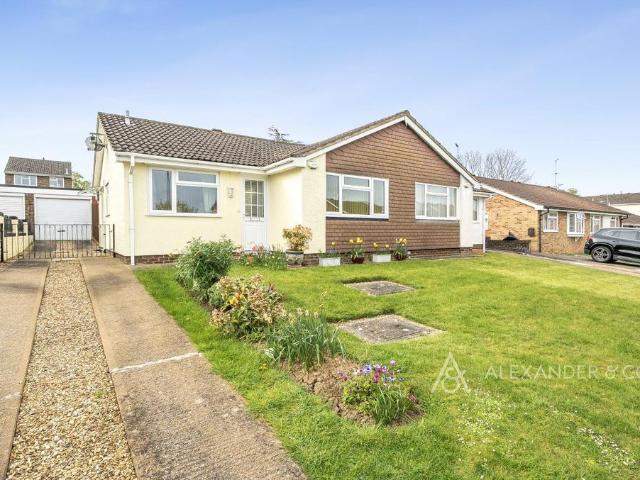 Bungalow for sale in Winslow, Buckinghamshire