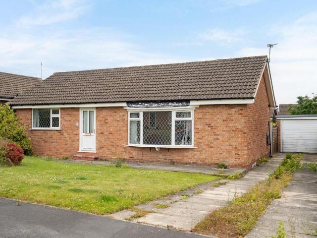 Bungalow for sale in Copmanthorpe, York