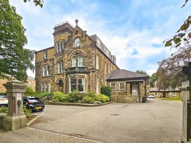 Bungalow for sale in Harlow, Harrogate