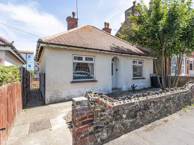 Bungalow for sale in Westgate-on-Sea, Acol