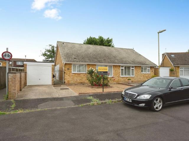 Bungalow for sale in Spring Vale, Hampshire