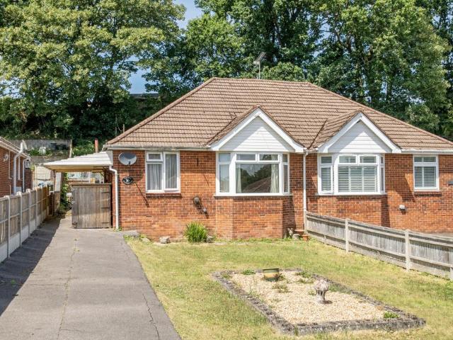 Bungalow for sale in Sholing Common, City Of Southampton