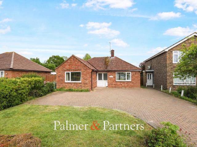 Bungalow for sale in Fordham Heath, Essex