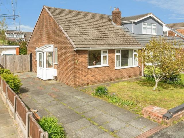 Bungalow for sale in Wilderspool, Warrington