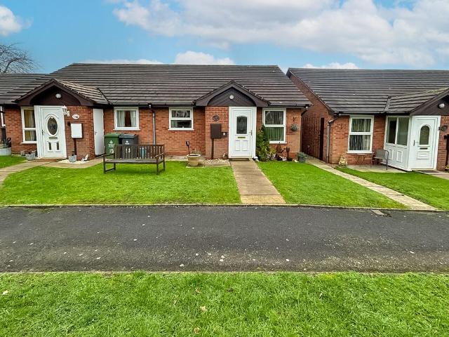 Bungalow for sale in New Invention, West Midlands