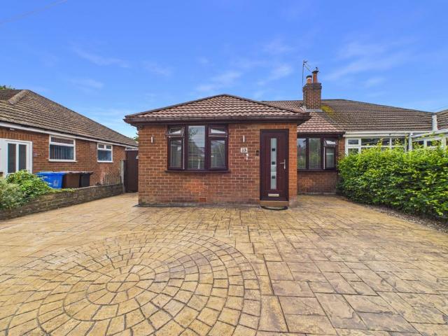 Bungalow for sale in Taunton, Greenheys