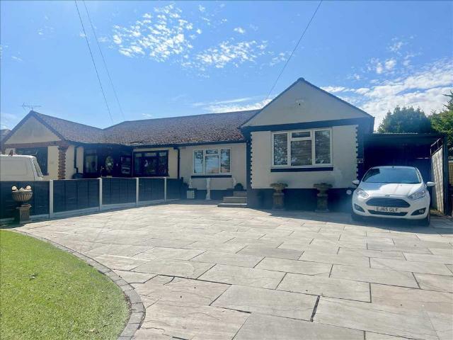 Bungalow for sale in Alton Barnes, Essex
