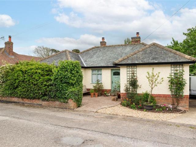 Bungalow for sale in Brentingby, Leicestershire