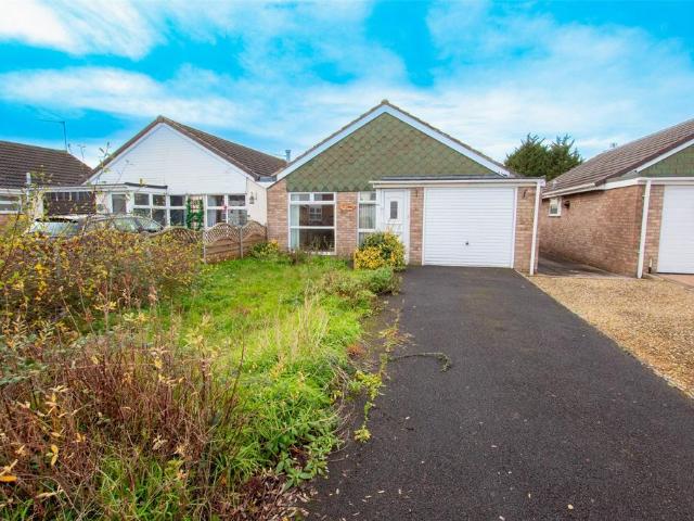 Bungalow for sale in Worle, Weston-super-mare