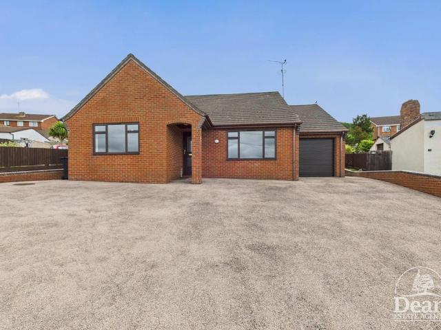 Bungalow for sale in Bromsberrow Heath, Gloucestershire