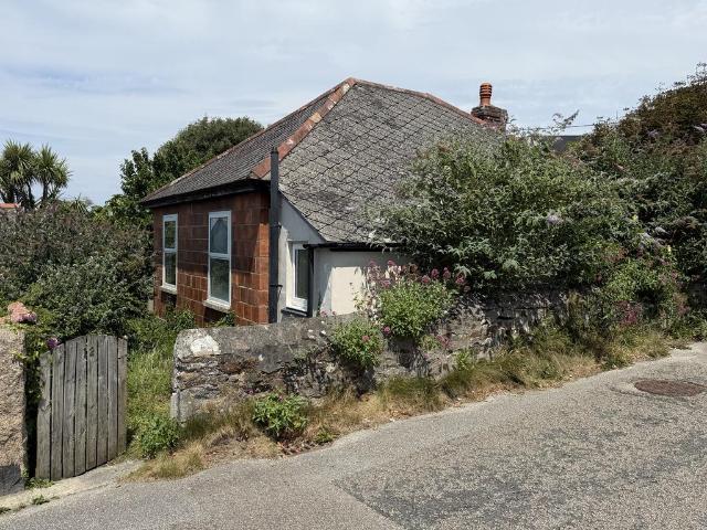 Bungalow for sale in Penwartha Coombe, Cornwall