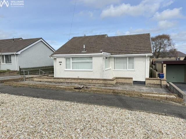 Bungalow for sale in Llangefni, Wales