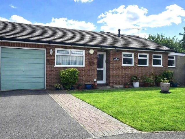 Bungalow for sale in Northbury Farm, Ruscombe